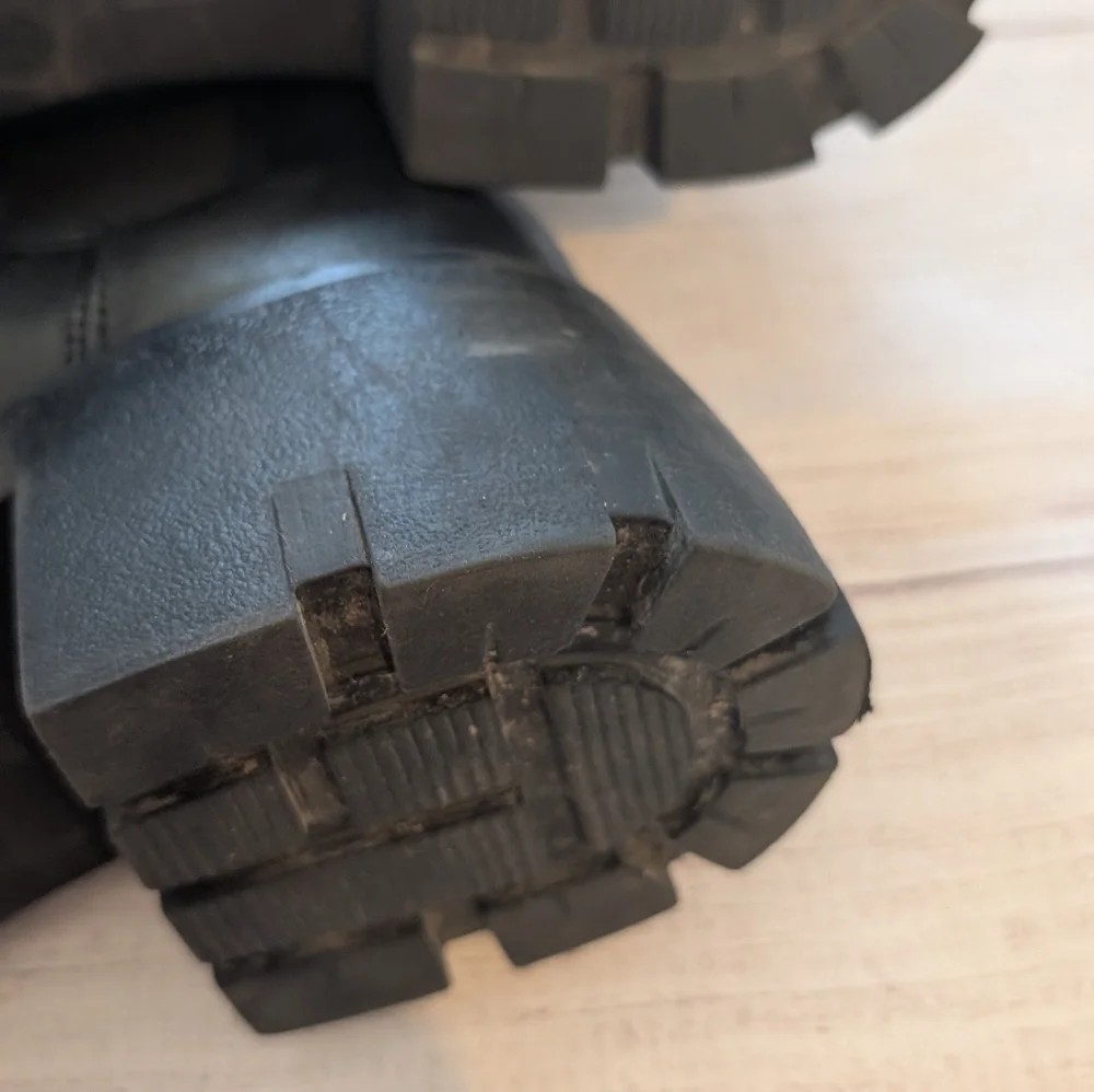 Steve Madden Y2K Black Howler Boots. Size 9.5 - Picture 11 of 12